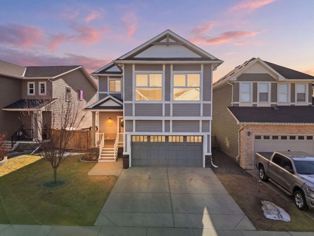 Photo of 2334 Bayside Circle SW, Airdrie, AB T4B 0V4 (MLS # A2296429)