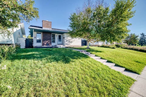 Photo of 16 Dovely Way SE, Calgary, AB T2B 2K8 (MLS # A2344963)