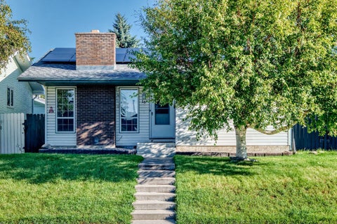 Photo of 16 Dovely Way SE, Calgary, AB T2B 2K8 (MLS # A2344963)