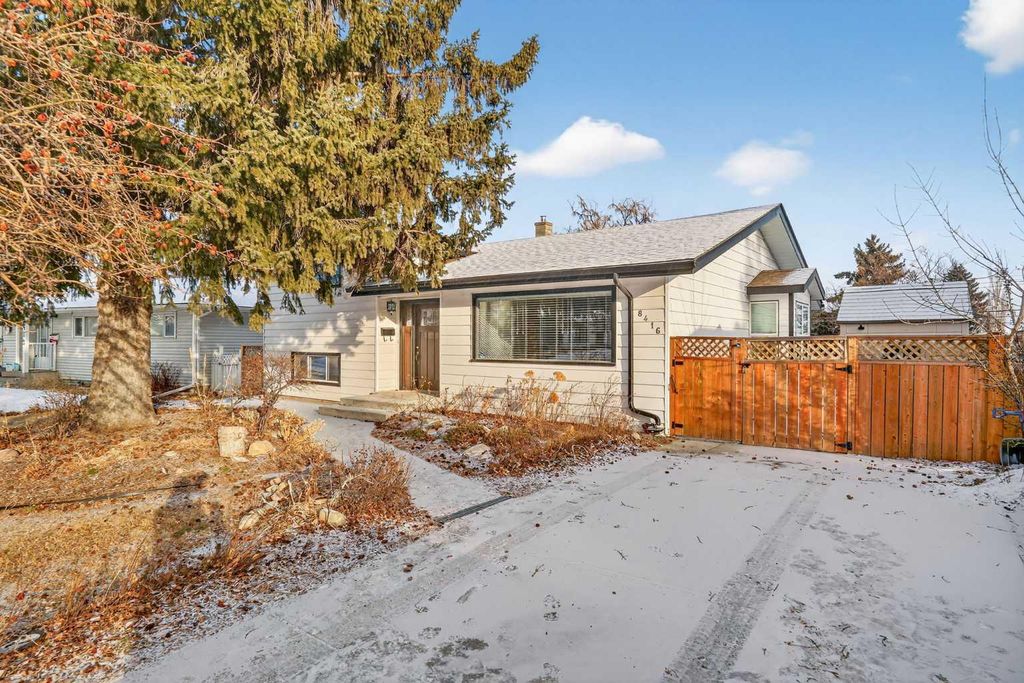 Photo of 8416 7 Street SW, Calgary, AB T2V 1G7 (MLS # A2286360)