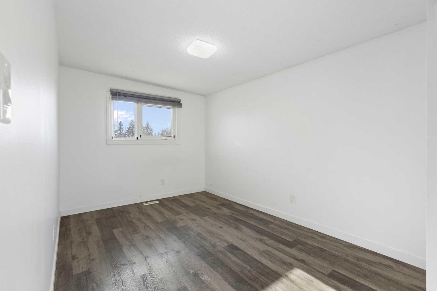 5414 Pensacola Crescent SE