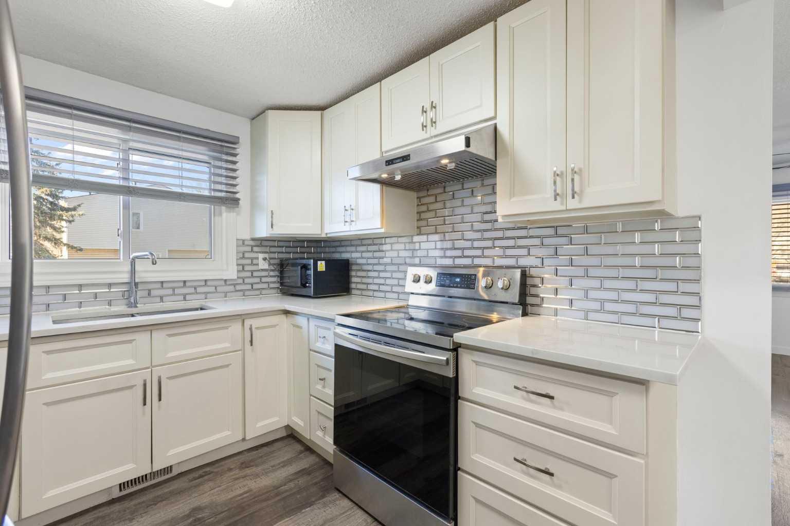 5414 Pensacola Crescent SE