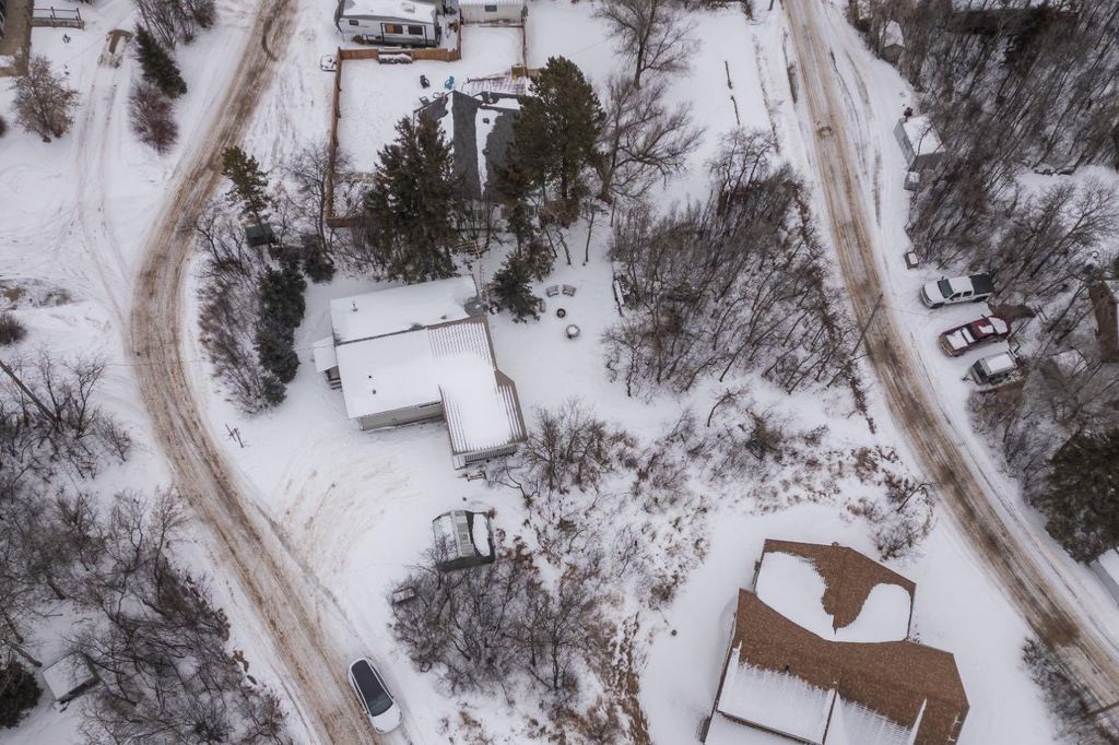 Photo of 213 Red Wing Crescent, Tillicum Beach, AB T4V 3M9 (MLS # A2293425)