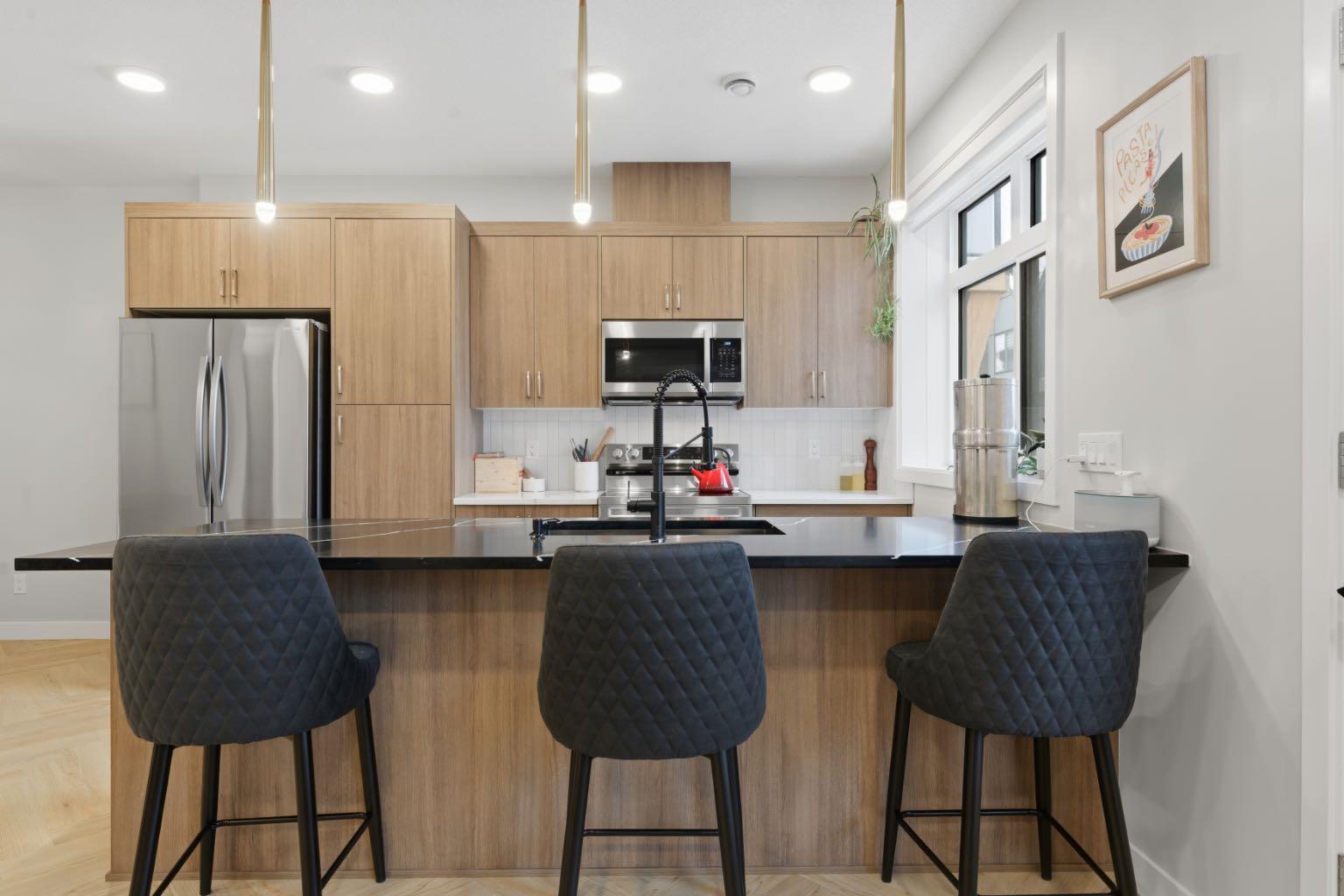 562 Seton Circle SE 208