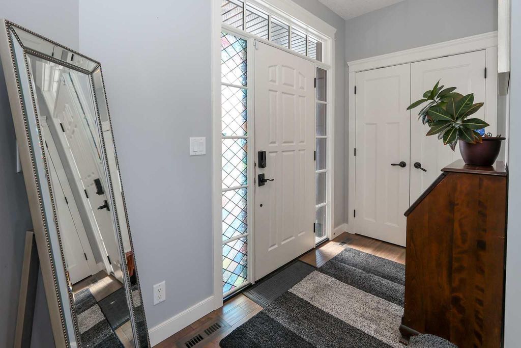 Photo of 146 Sutherland Close, Red Deer, AB T4R 0L5 (MLS # A2312669)