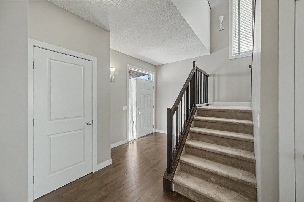 64 Copperpond Terrace SE