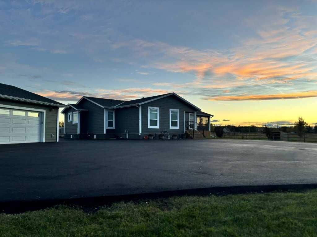 Photo of 80089 264 Avenue E, Rural Foothills County, AB T0L 0X0 (MLS # A2289089)