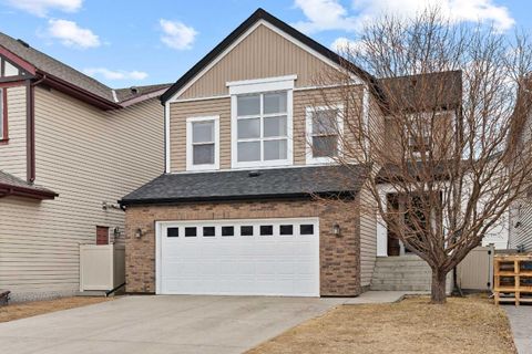 Property photo of 137 Copperleaf Bay Se, Calgary, AB T2z 0j2