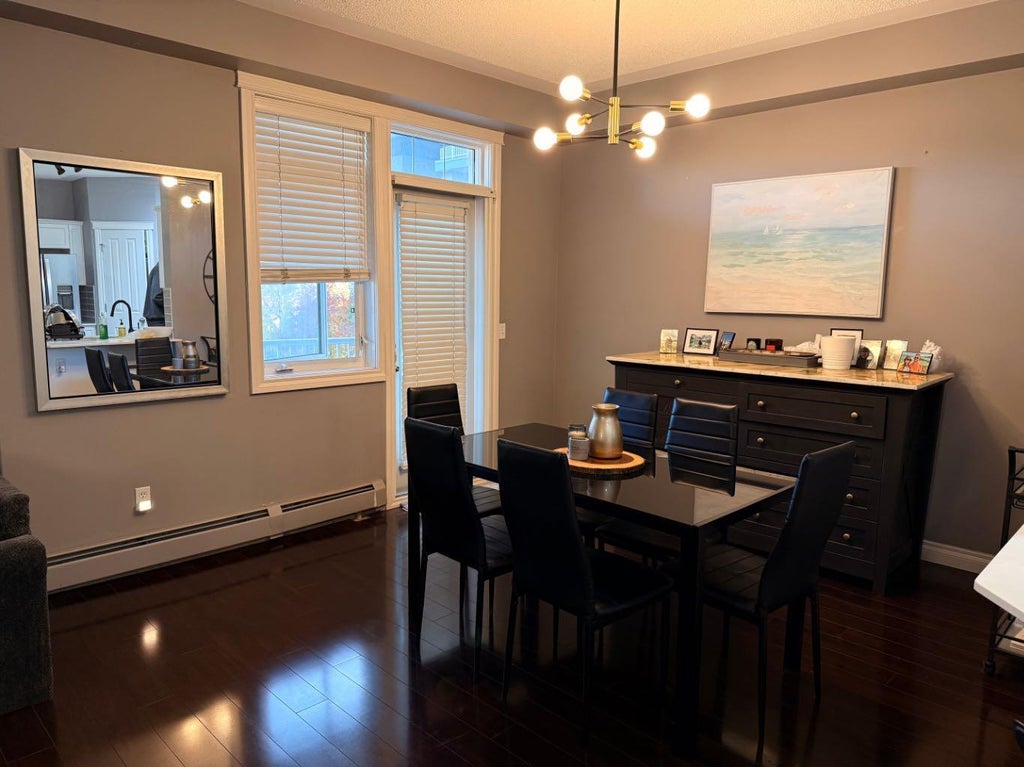 Photo of 2411 Erlton Road SW #301, Calgary, AB T2S 3B9 (MLS # A2351495)