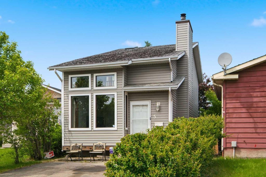 Photo of 5 Martingrove Court NE, Calgary, AB T3J 2S3 (MLS # A2323097)