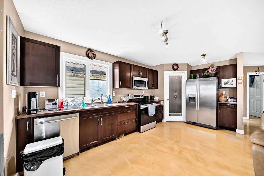 Photo of 7616 23 Street SE, Calgary, AB T2C 0Y1 (MLS # A2339056)