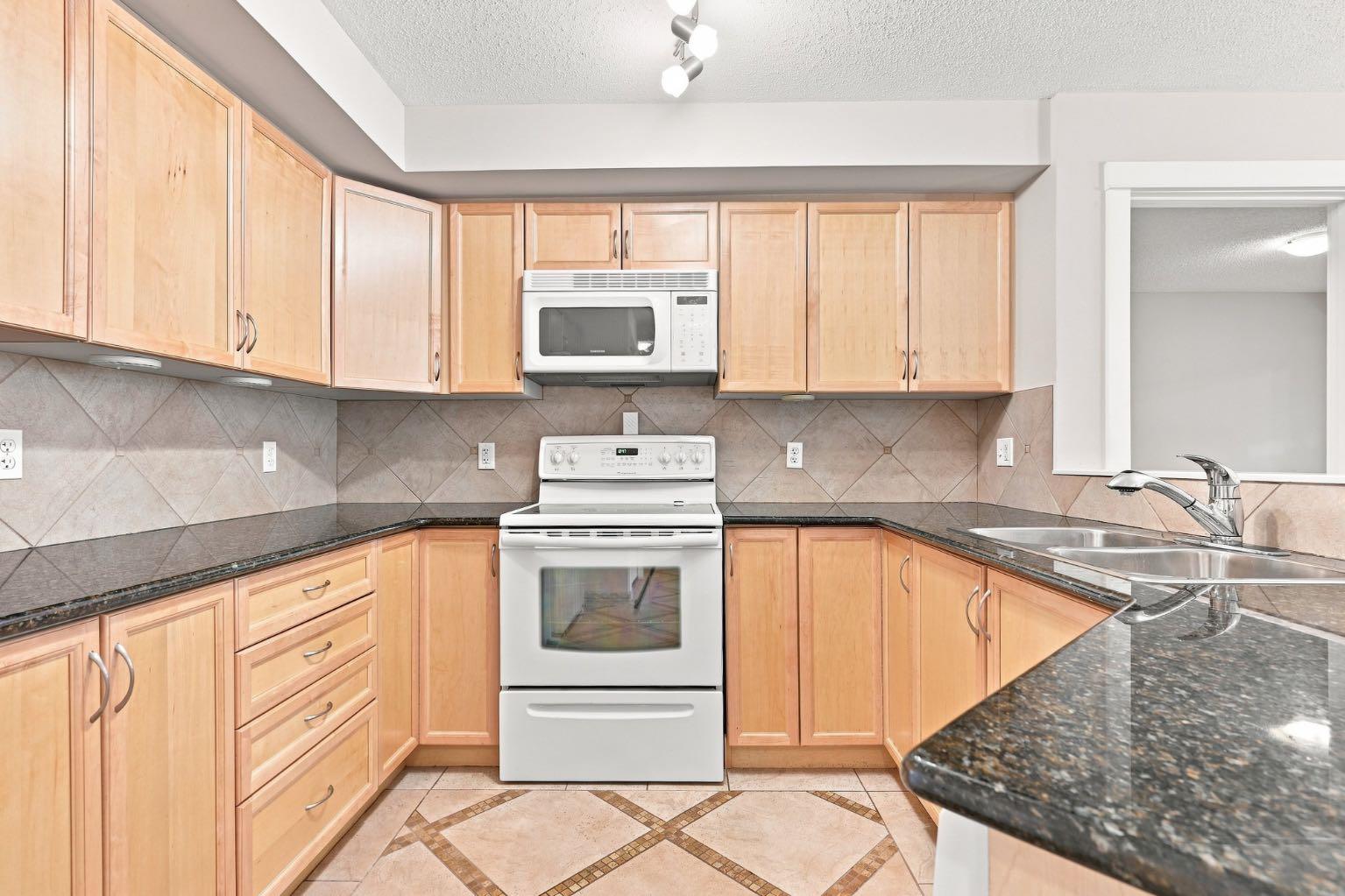 5200 44 Avenue NE 2103