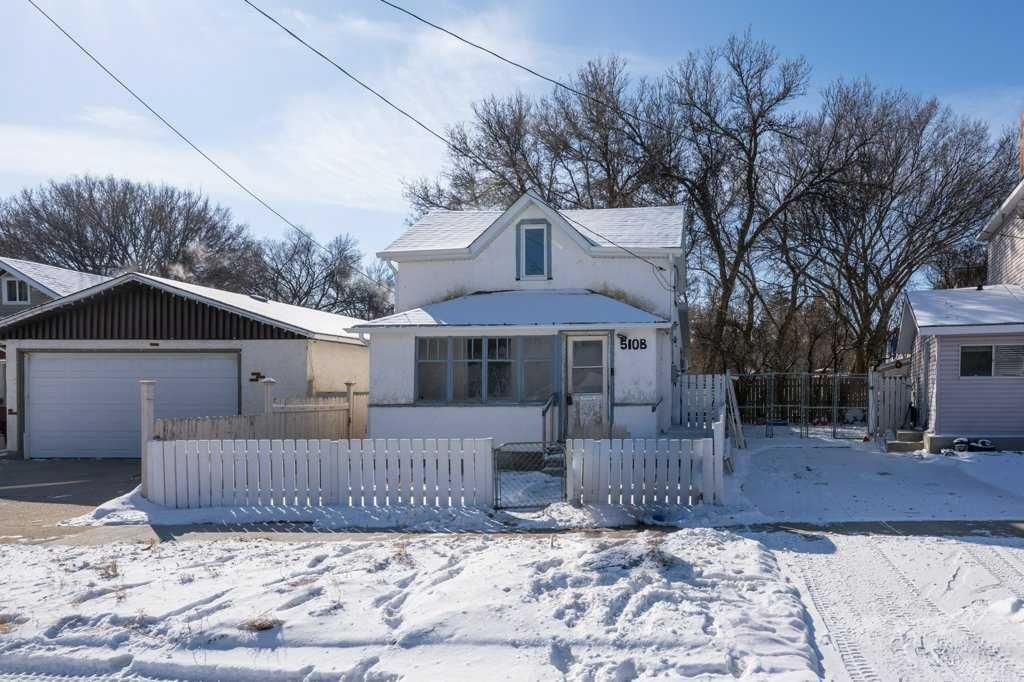 Photo of 510B Ash Avenue SE, Medicine Hat, AB T1A 3B5 (MLS # A2288034)