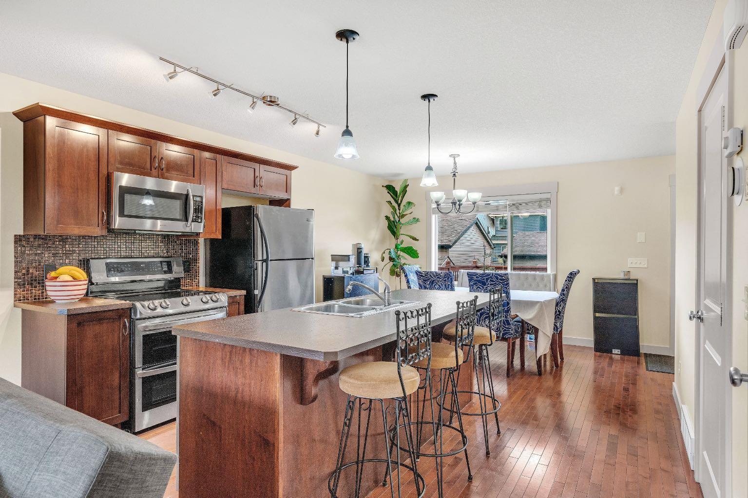 301 Skyview Ranch Drive NE