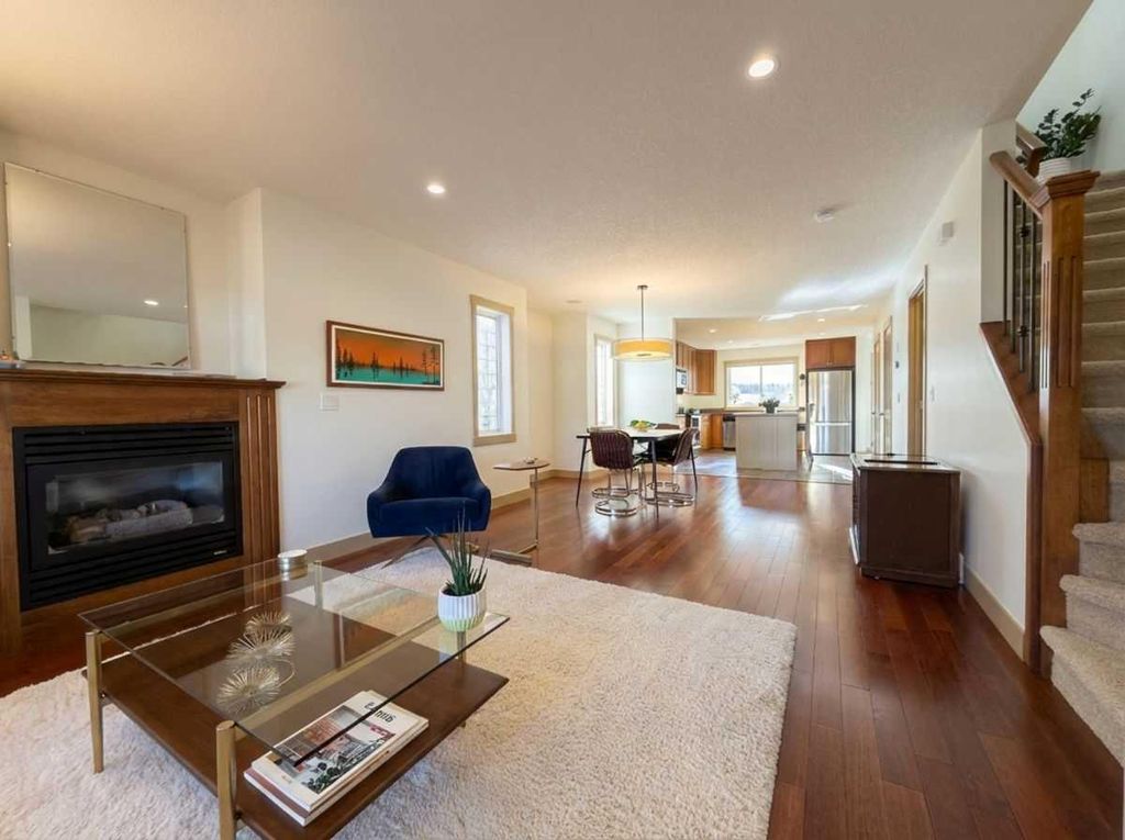 Photo of 129 25 Avenue NE, Calgary, AB T2E 1X9 (MLS # A2281758)