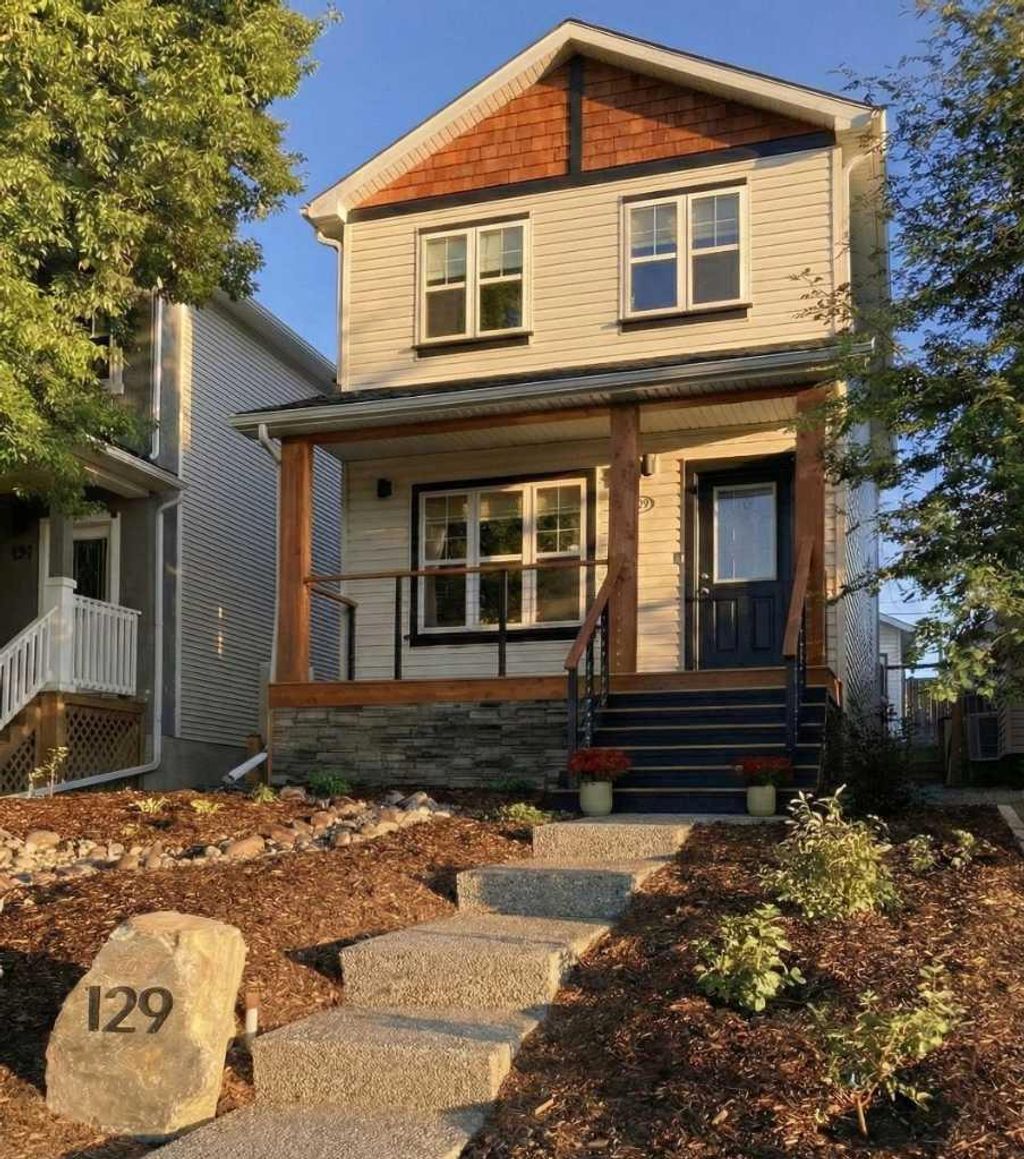 Photo of 129 25 Avenue NE, Calgary, AB T2E 1X9 (MLS # A2281758)