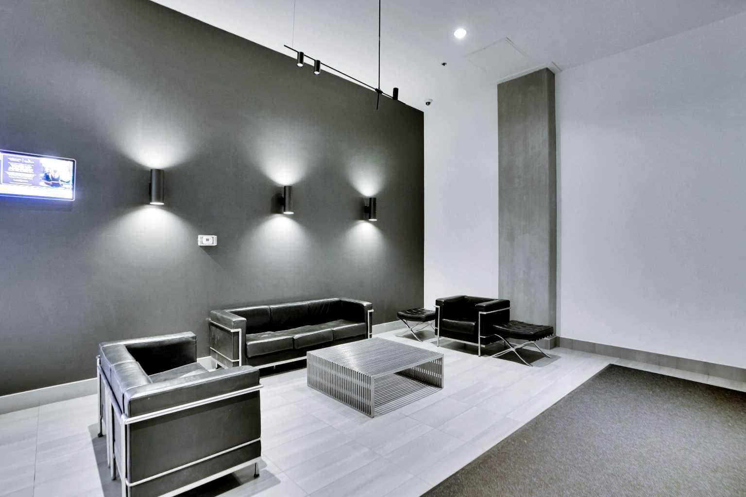 1410 1 Street SE 210