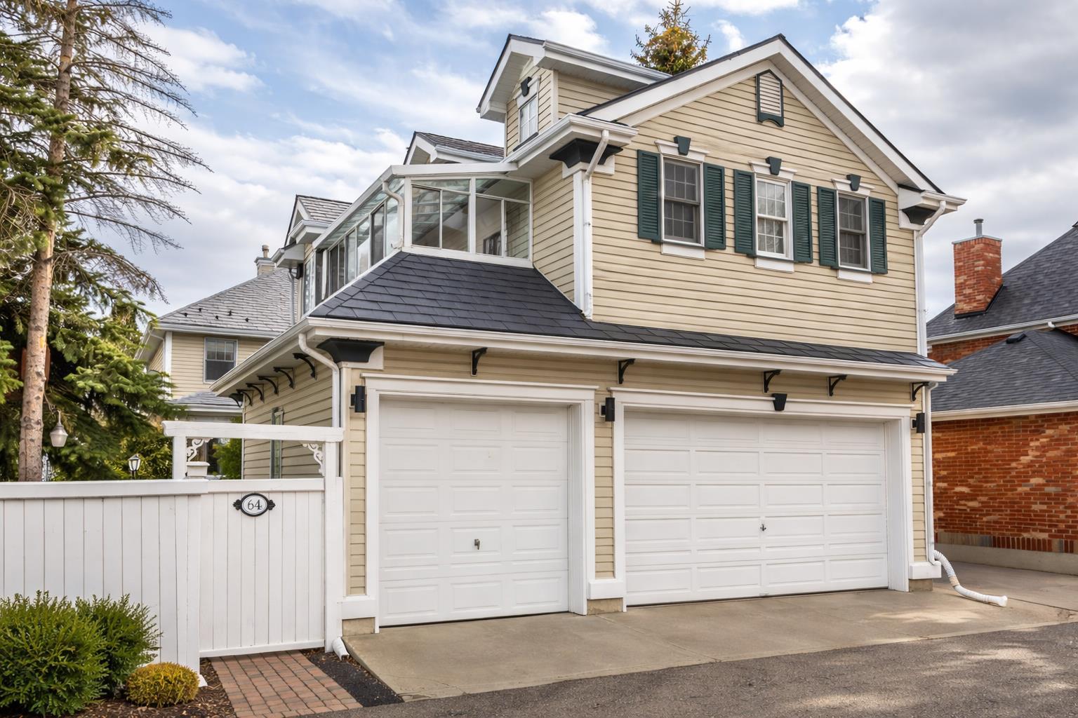 64 Inverness Lane SE