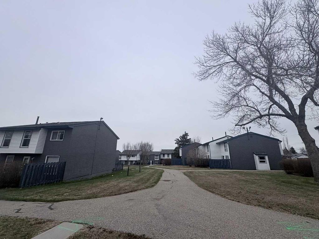 Photo of 6440 4 Street NW #89, Calgary, AB T2K 1B8 (MLS # A2304493)