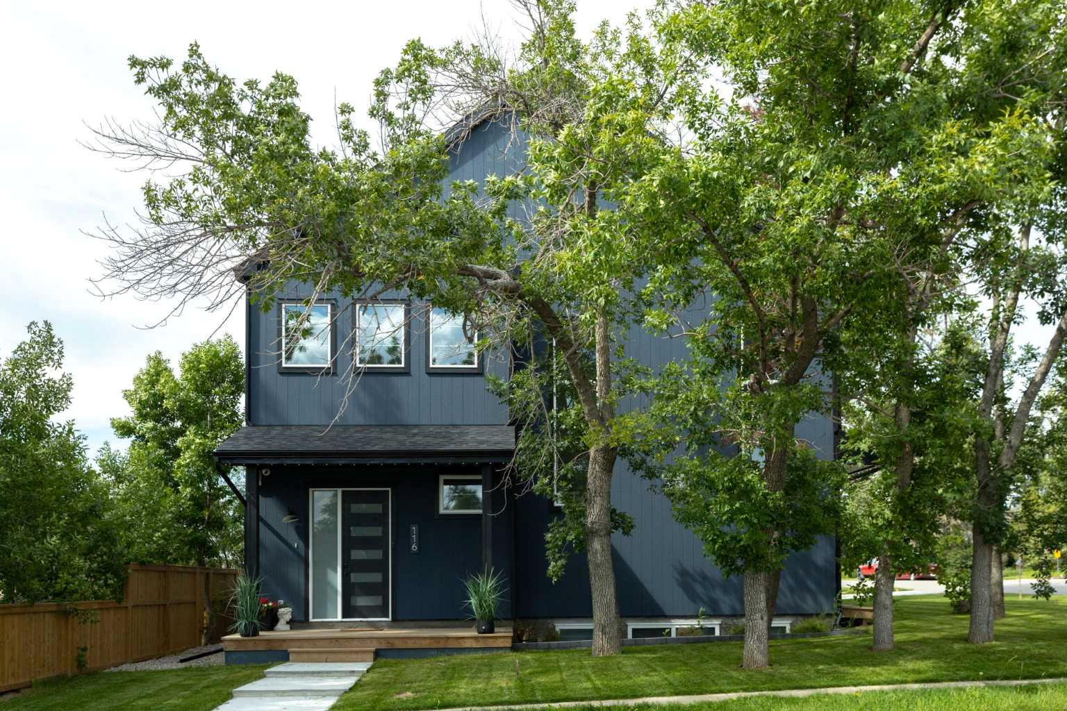 116 Centre Avenue NE