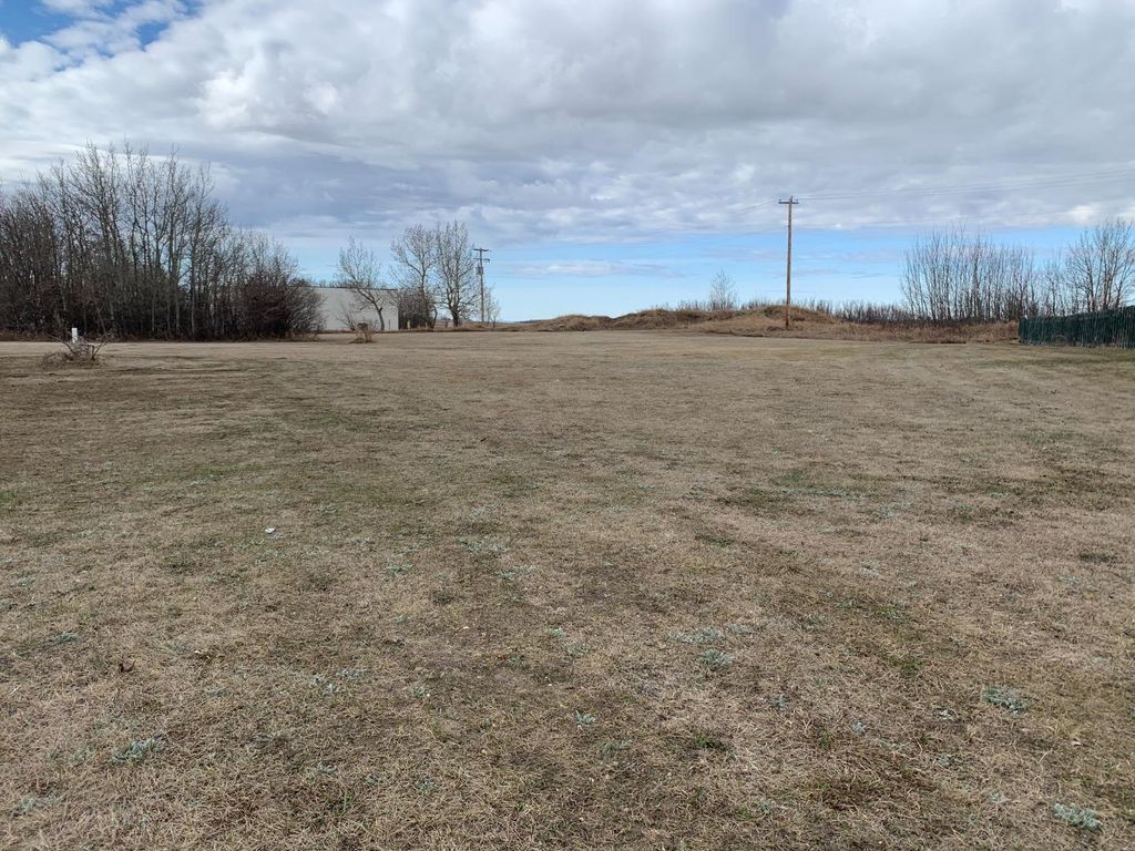 Photo of 4825 47 Avenue, Berwyn, AB T0H 0E0 (MLS # A1181281)