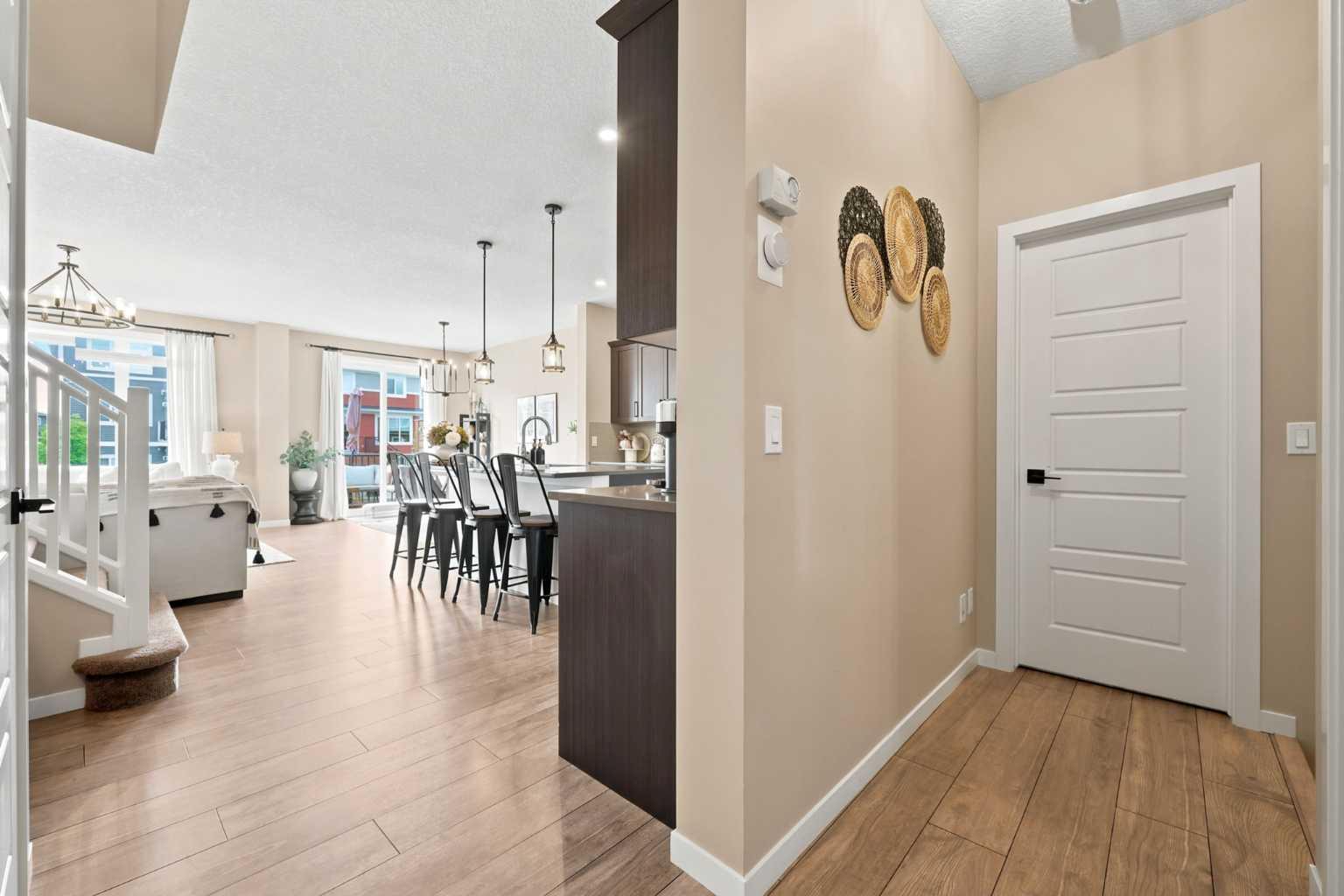 91 Emberside Garden