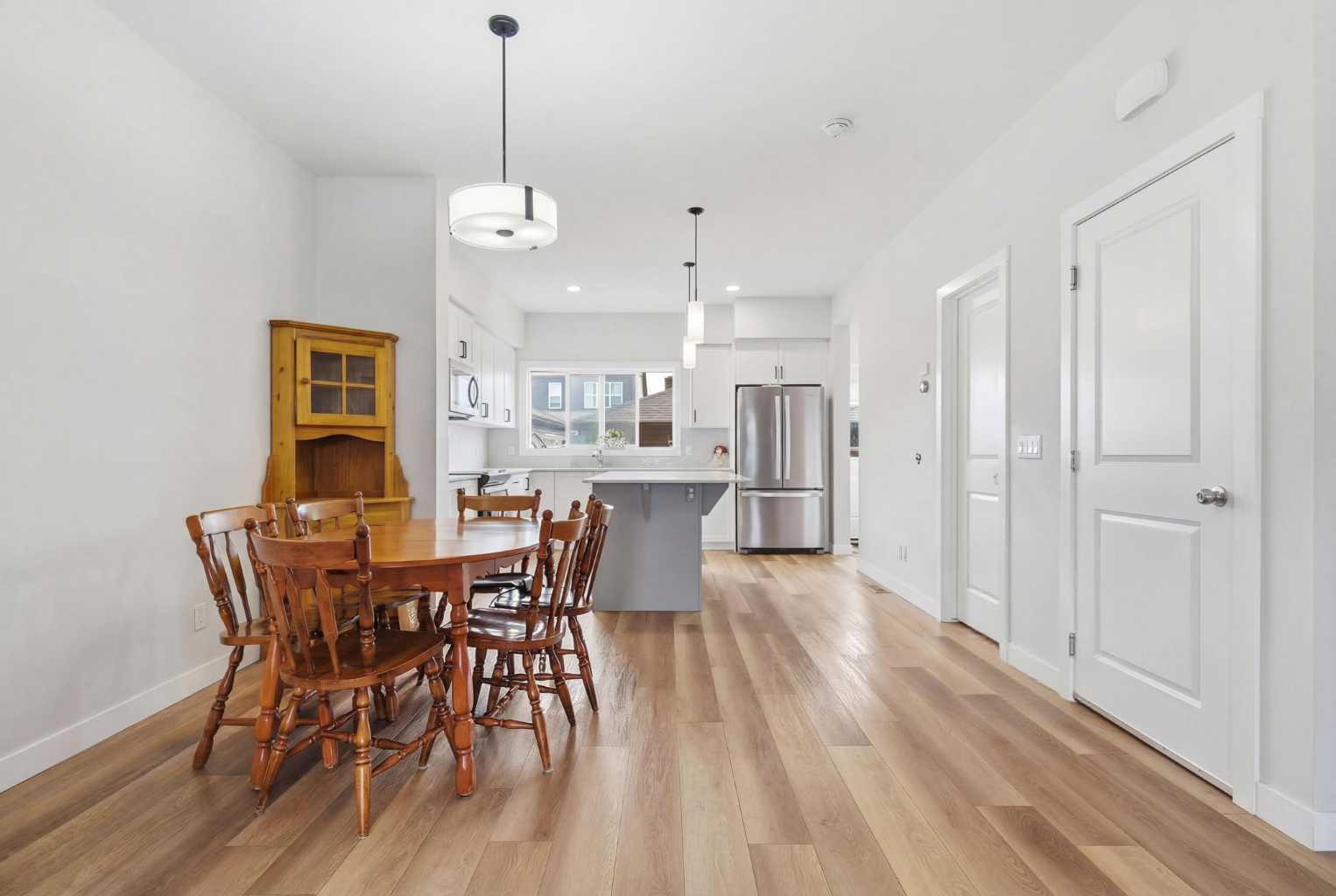 80 Legacy Reach Crescent SE