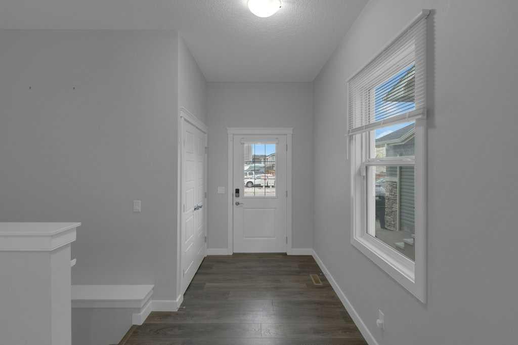 Photo of 137 Willow Park, Cochrane, AB T4C 2N3 (MLS # A2334193)
