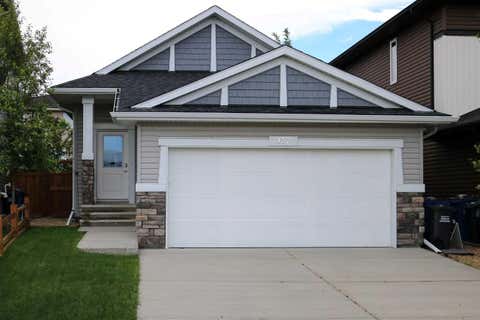 Photo of 137 Willow Park, Cochrane, AB T4C 2N3 (MLS # A2334193)
