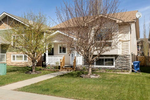 Photo of 10 Hawthorne Way, Penhold, AB T0M 1R0 (MLS # A2292117)