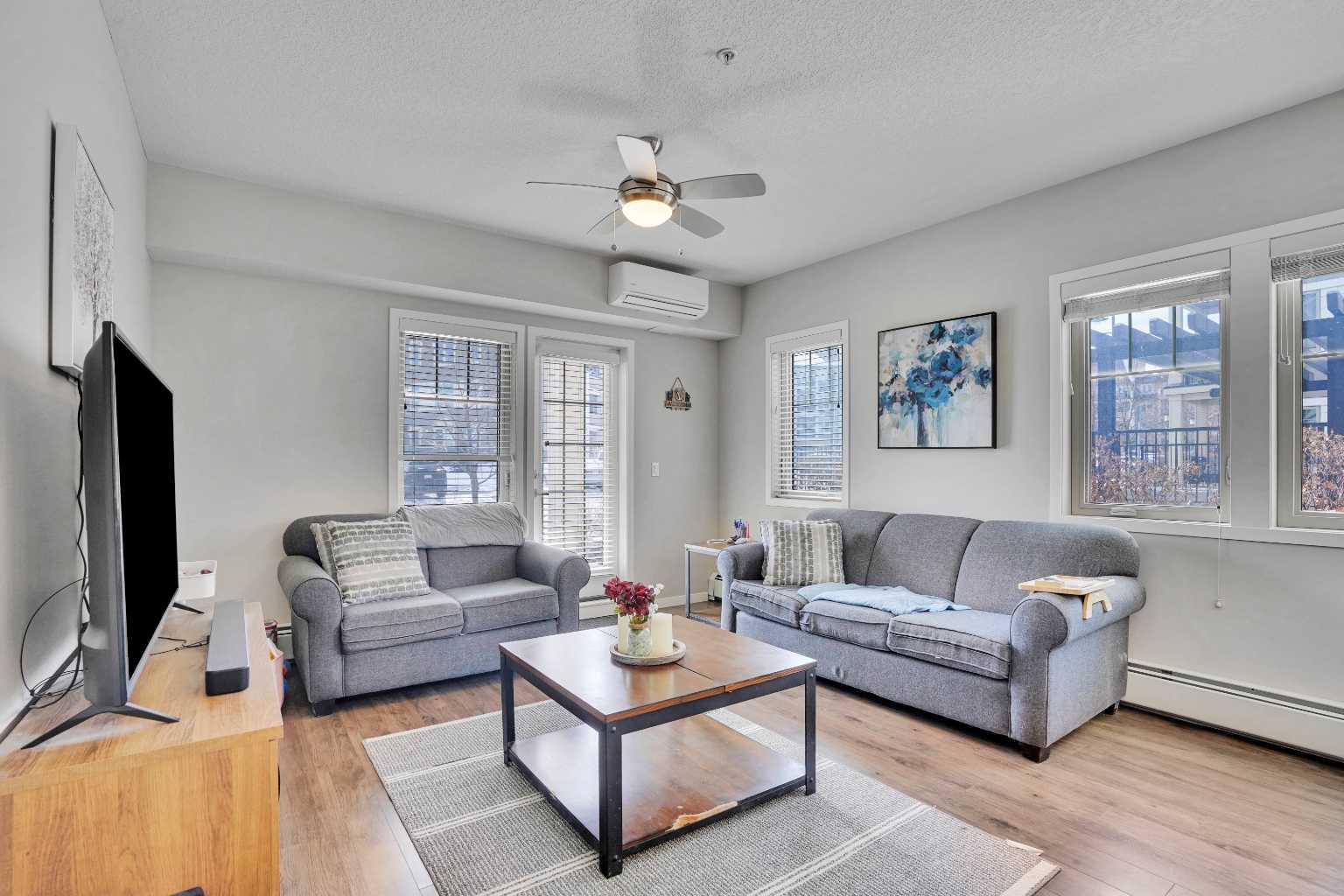 30 MAHOGANY Mews SE 103