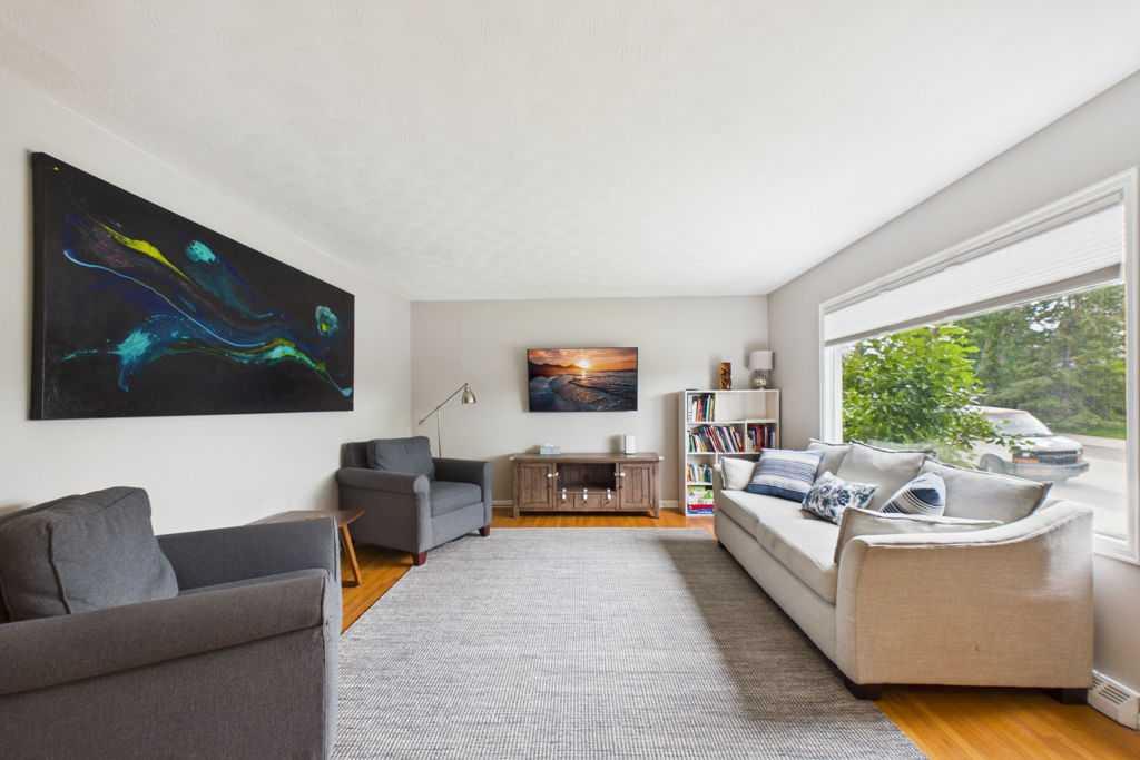 119 Ferncliff Crescent SE