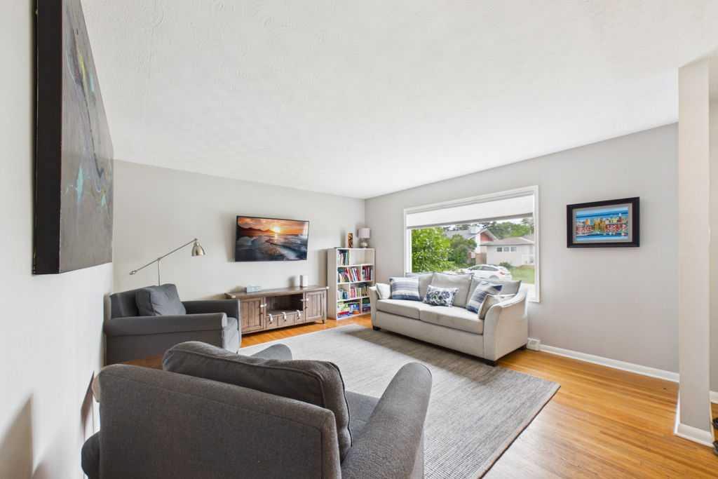 119 Ferncliff Crescent SE