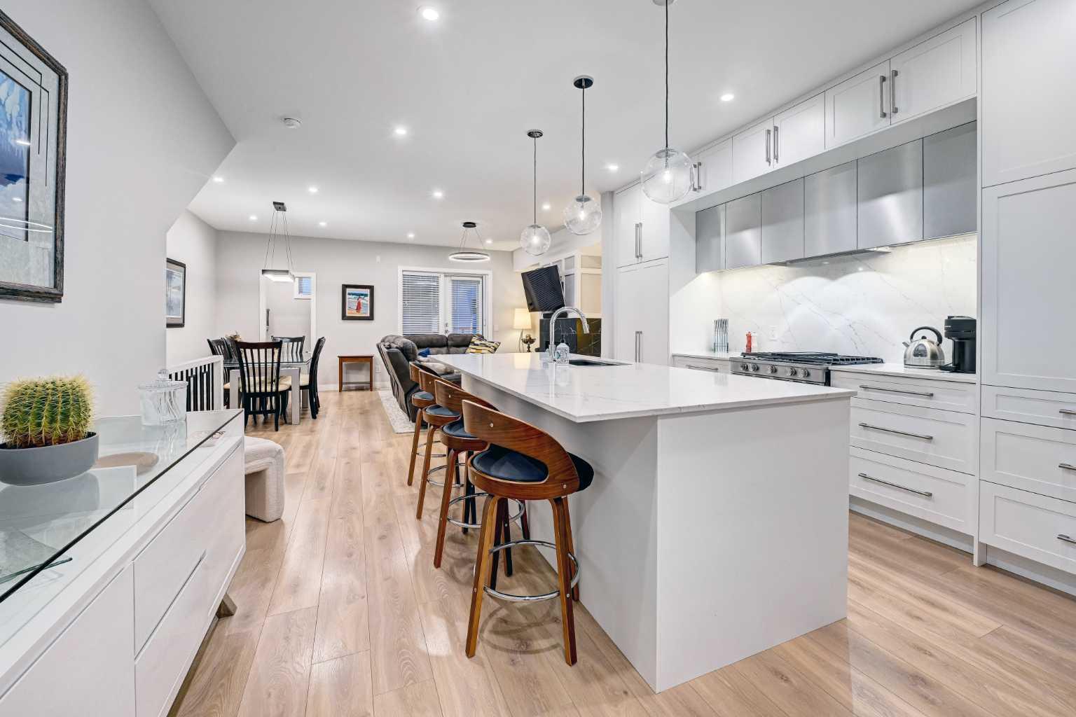 830 78 Street SW 205