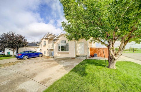 Photo of 198 Cougar Way N, Lethbridge, AB T1H 6P4 (MLS # A2346137)