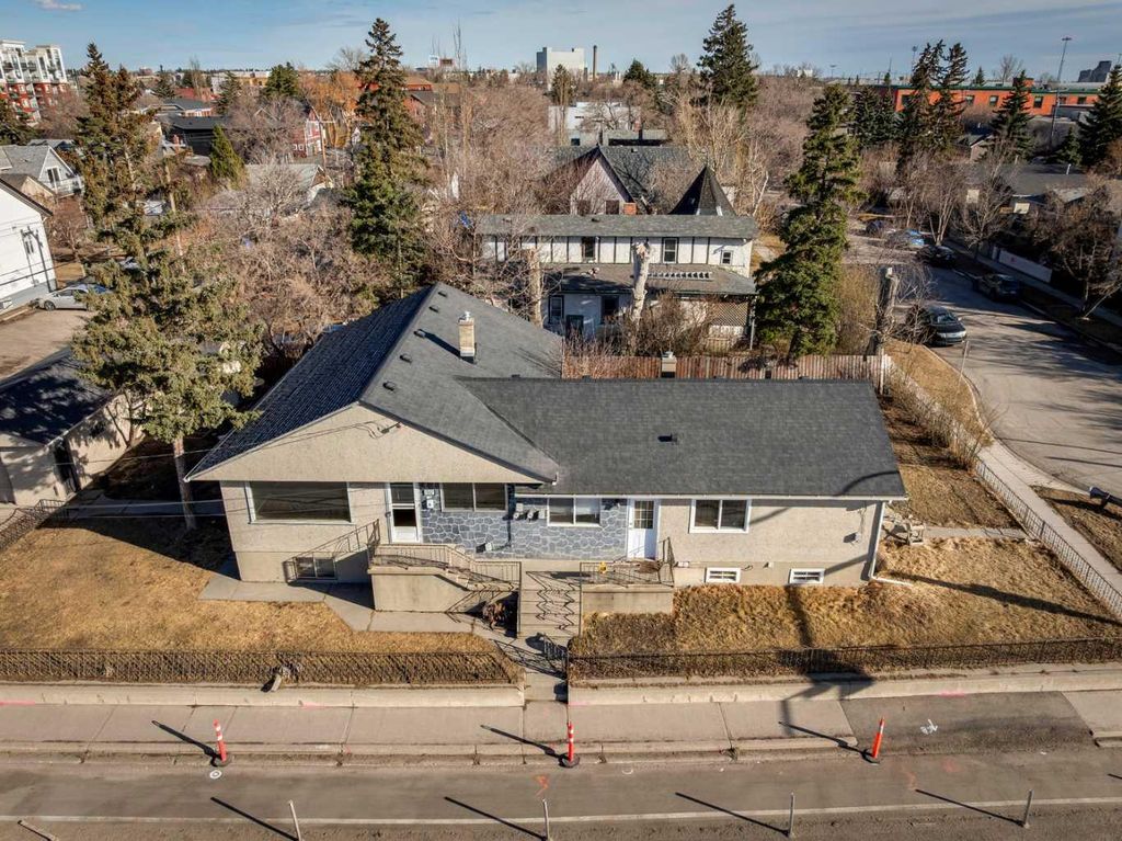 Photo of 1302 11 Avenue SE, Calgary, AB T2G 0Z5 (MLS # A2295225)
