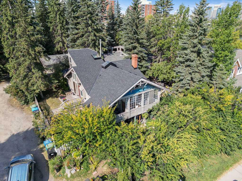 2629 Erlton Street SW