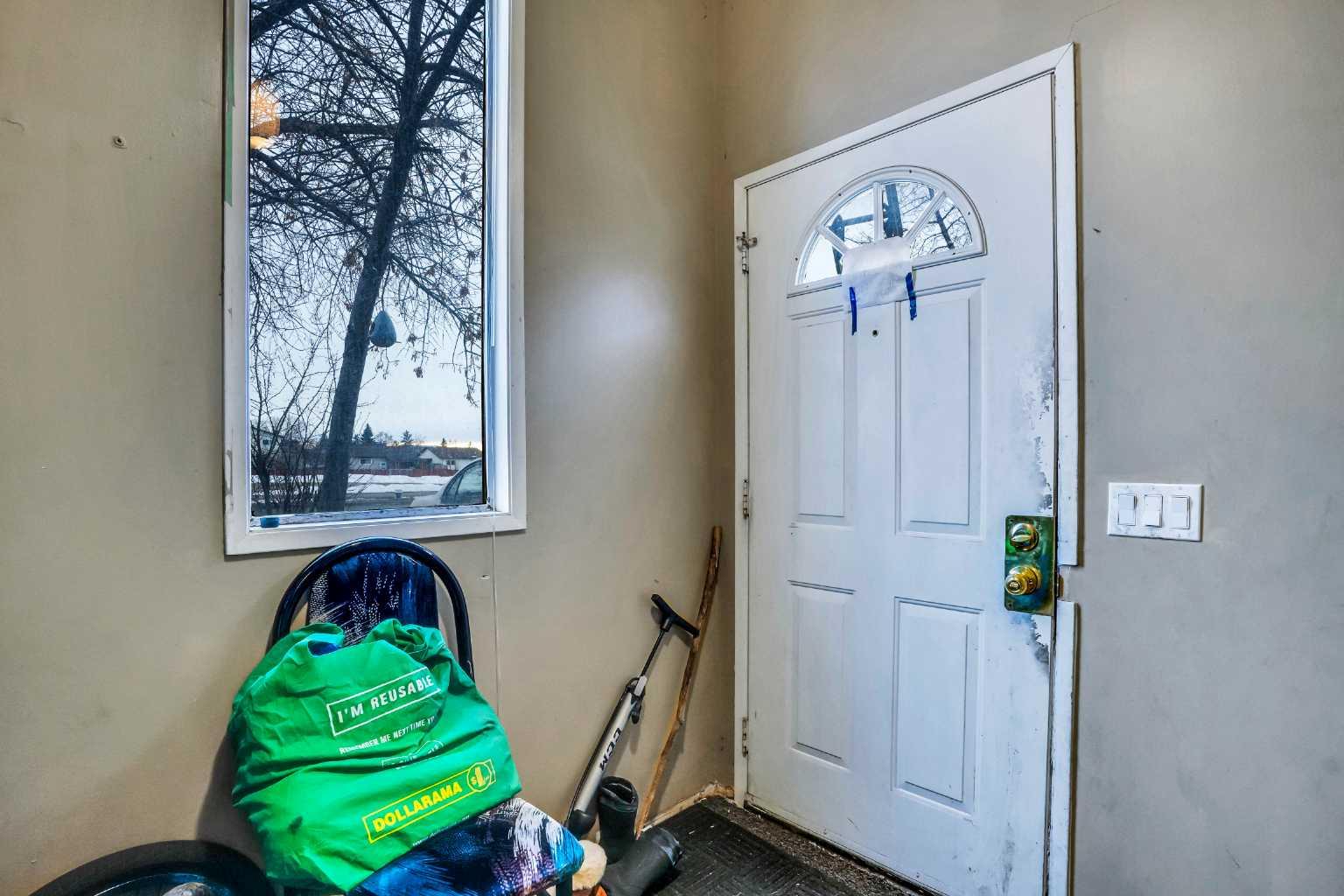 190 Whitefield Drive NE