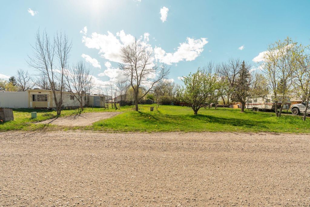 Photo of 837 2 Street E, Cardston, AB T0K 0K0 (MLS # A2310459)