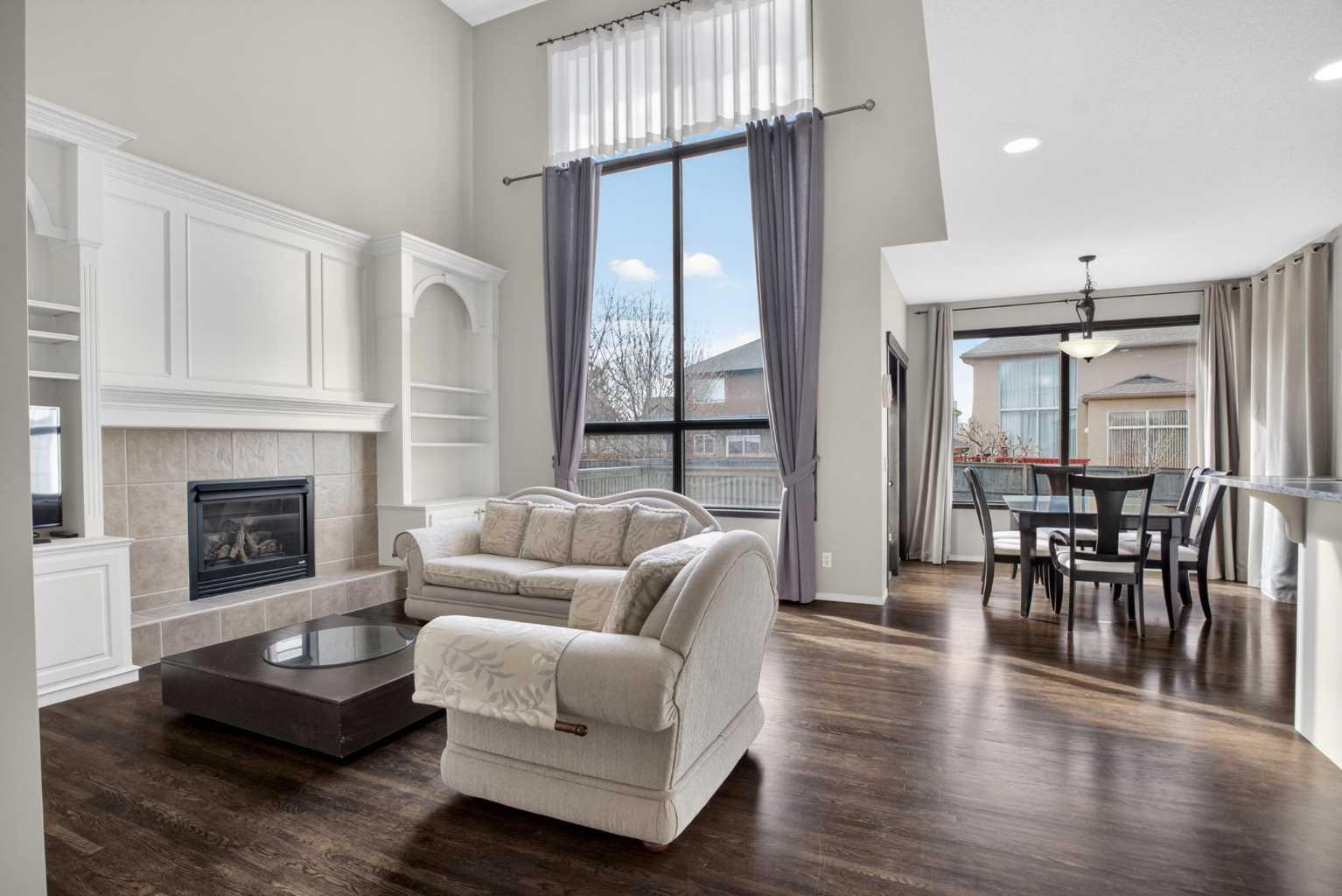 71 Springborough Green SW