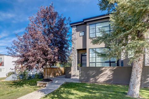 2426 29 Street SW 2 Calgary AB T3E 2K4