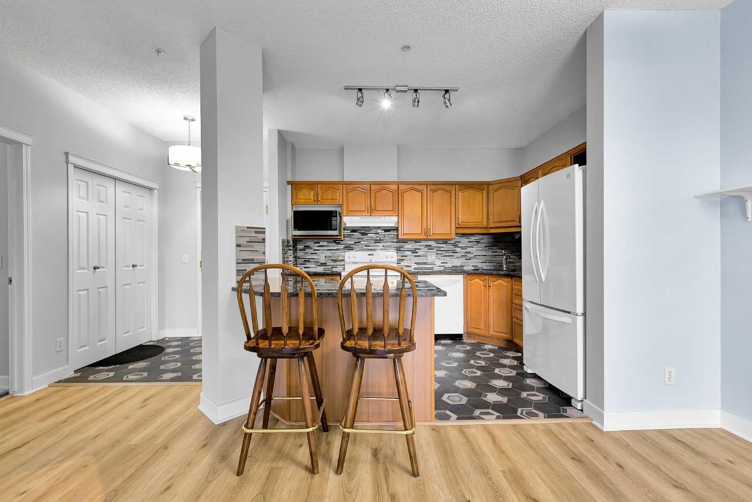 5201 Dalhousie Drive NW 321