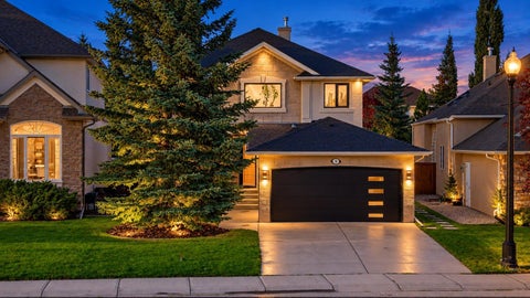 Photo of 8 Strathlea Close SW, Calgary, AB T3H 5B1 (MLS # A2353200)