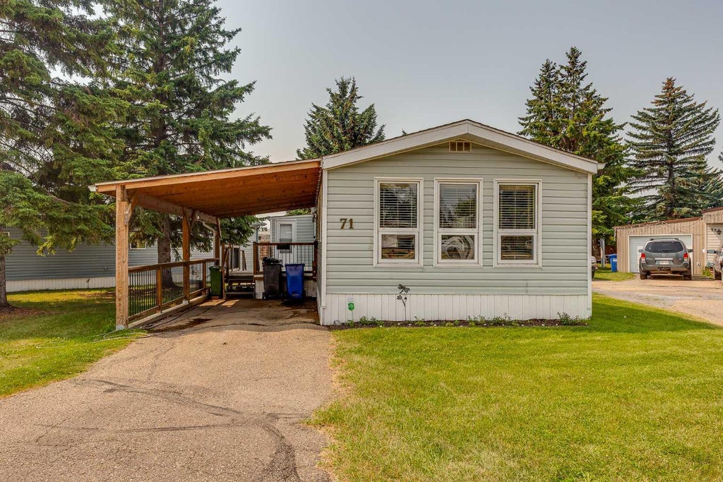 Photo of 71 Parkside Avenue, Red Deer, AB T4P 1K1 (MLS # A2334071)
