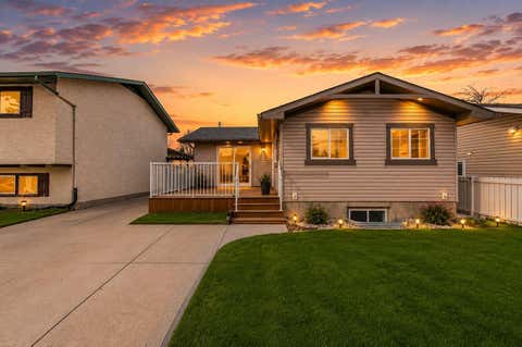 Photo of 755 Penbrooke Road SE, Calgary, AB T2A 3T3 (MLS # A2332194)