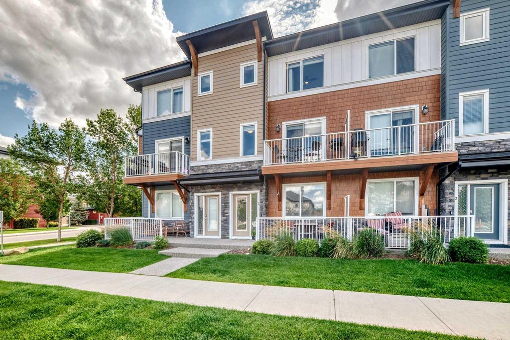 Photo of 111 Rainbow Falls Gate #2, Chestermere, AB T1X 0Z4 (MLS # A2338372)