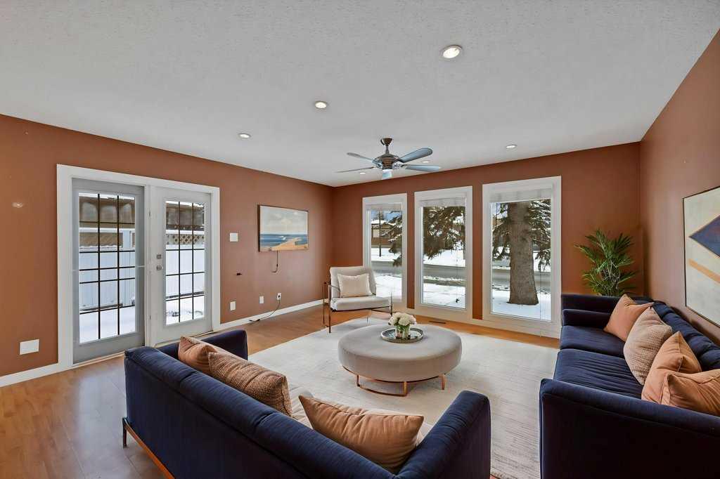 480 Midridge Drive SE