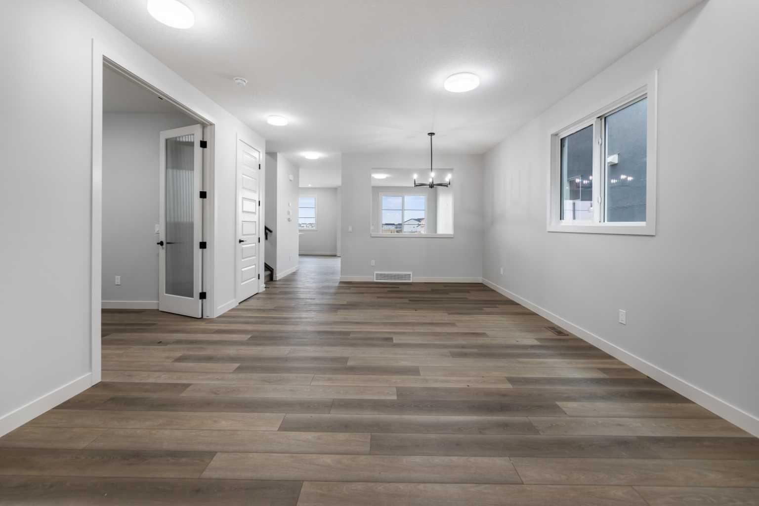 284 Savanna Drive NE