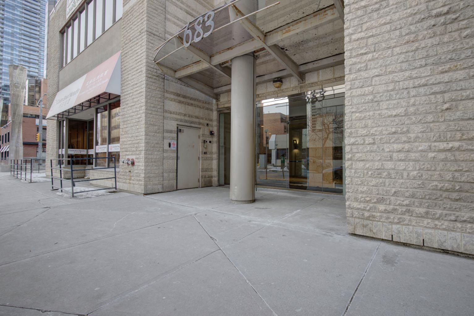 683 10 Street SW 1406