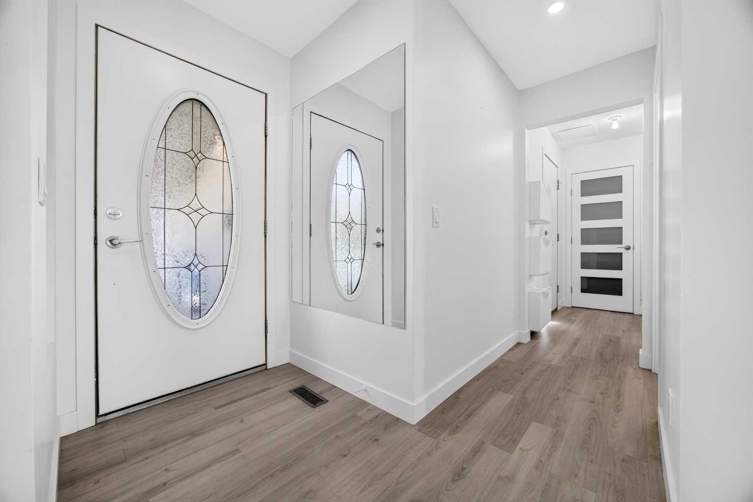 7 Signature Mews SW